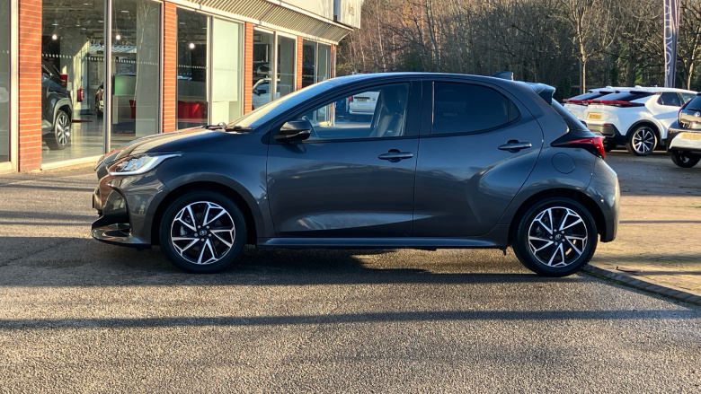 Toyota Yaris 1.5 Hybrid Design 5dr CVT Hybrid Hatchback